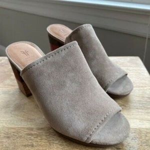 Frye Open Toed Sand Suede Colorblock Mules 7.5